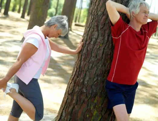 angled-view-of-an-active-senior-couple-in-sportswe-2026-01-11-09-40-57-utc