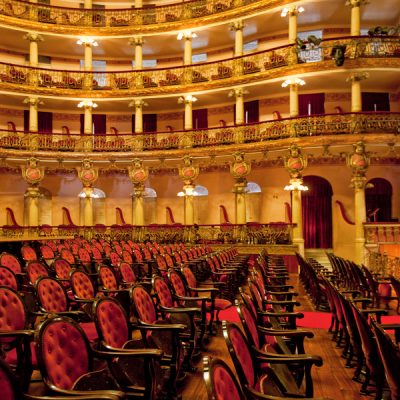 interior-of-teatro-amazonas-amazon-theatre-in-man-2026-01-11-09-58-39-utc (1)