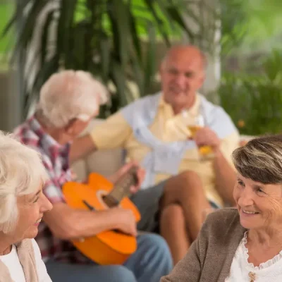 Asociaciones culturales y entidades de personas mayores